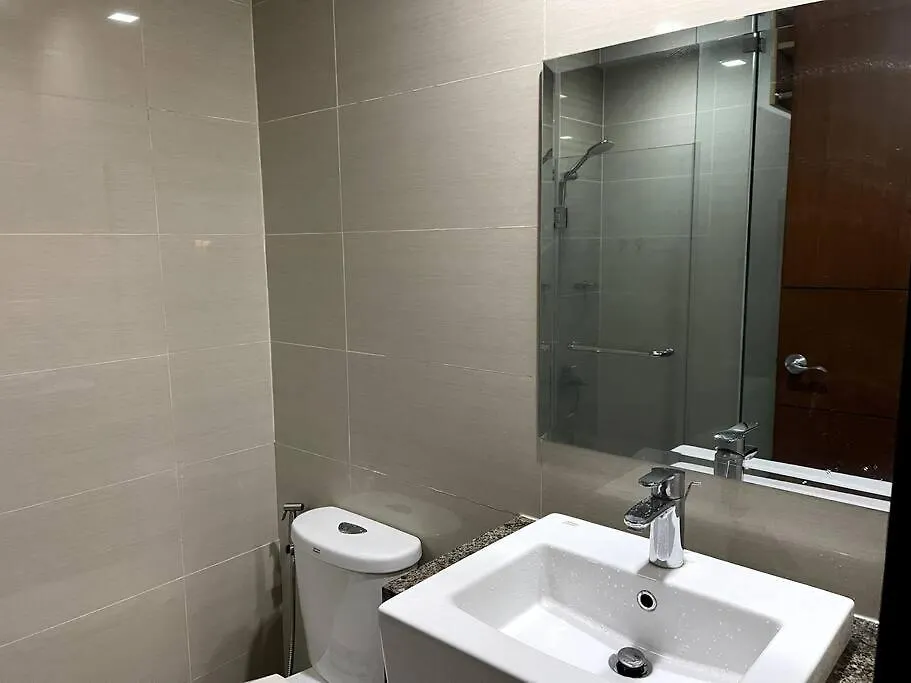 Escape 1Br One Uptown Bgc W/ Sound System Apartment Manila