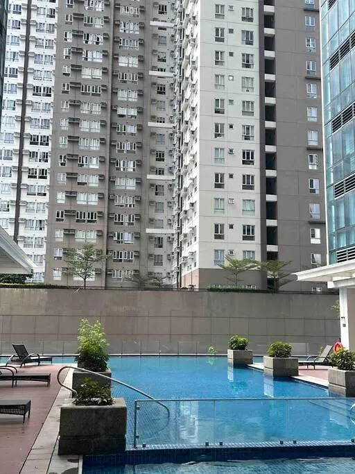 Escape 1Br One Uptown Bgc W/ Sound System Apartment Manila 0*,  Philippines